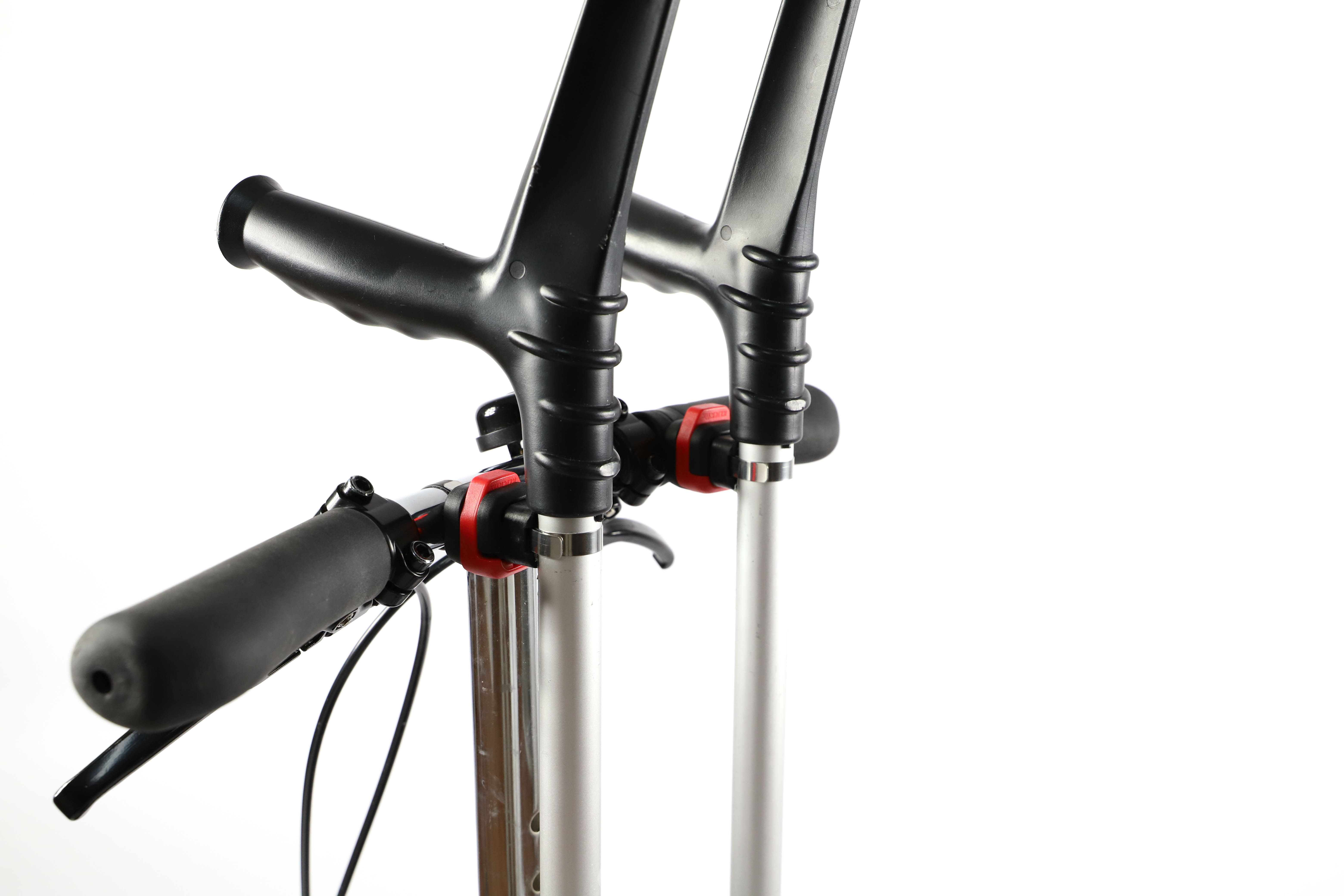 Quad Adapter -Gehstützen-Halterung  (schwarz/rot)